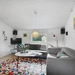 Дом отдыха Amazing In With Wifi