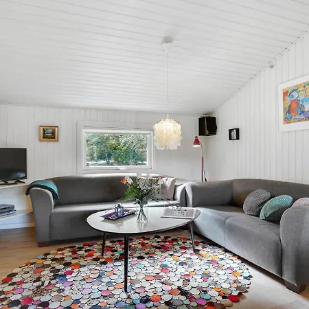 Amazing In Herning With Kitchen Tatil Evi Herning