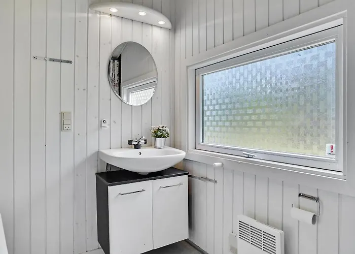 Amazing In With Kitchen *